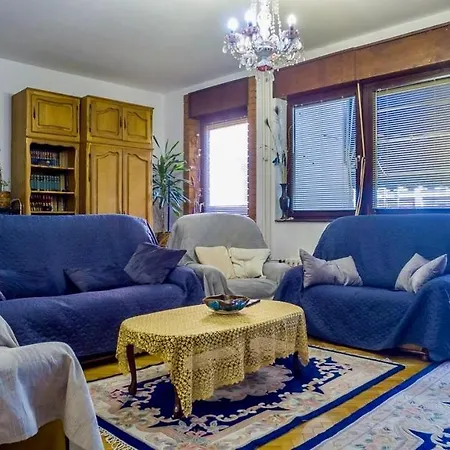 Apartment 100 M2 In The Diplomatic Area Belgrade