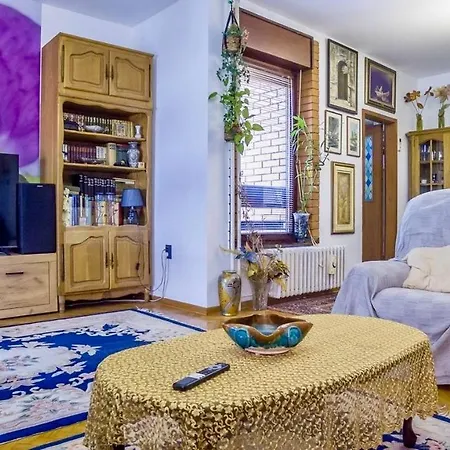 100 M2 In The Diplomatic Area Apartment
